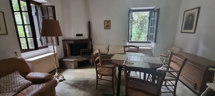 Image No.11-12 Bed House for sale