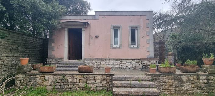Image No.16-12 Bed House for sale