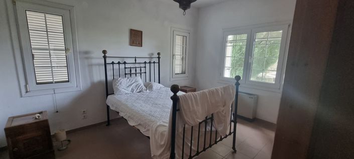 Image No.22-12 Bed House for sale