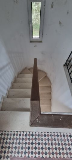 Image No.24-12 Bed House for sale