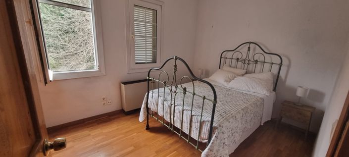 Image No.32-12 Bed House for sale