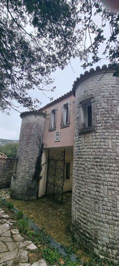 Image No.58-12 Bed House for sale
