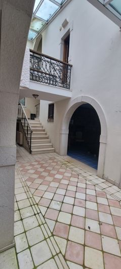 Image No.60-12 Bed House for sale