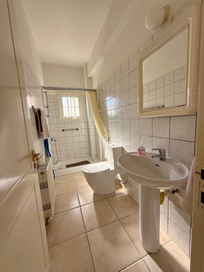 Image No.31-6 Bed Property for sale