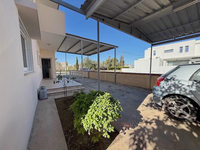 Image No.39-6 Bed Property for sale