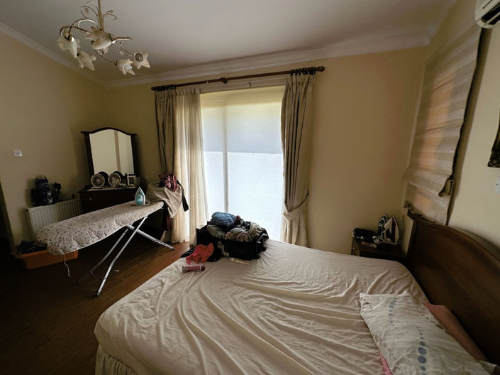 Image No.25-4 Bed Property for sale
