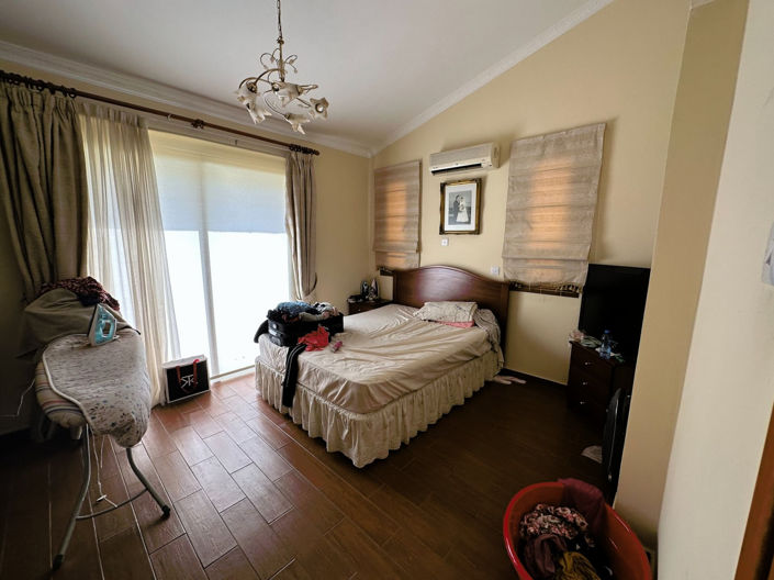Image No.26-4 Bed Property for sale