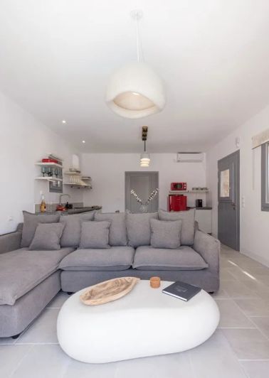 Image No.11-3 Bed House for sale
