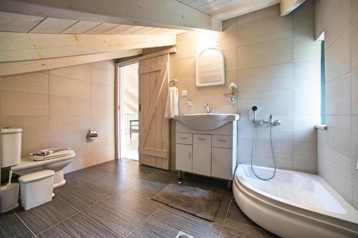 Image No.18-5 Bed House for sale