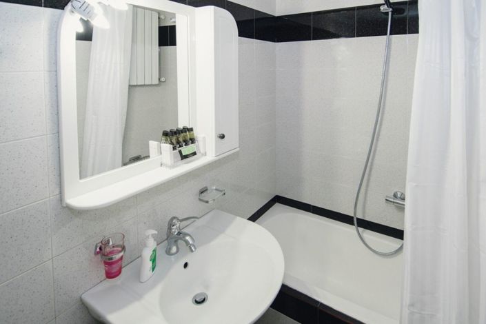 Image No.29-5 Bed House for sale