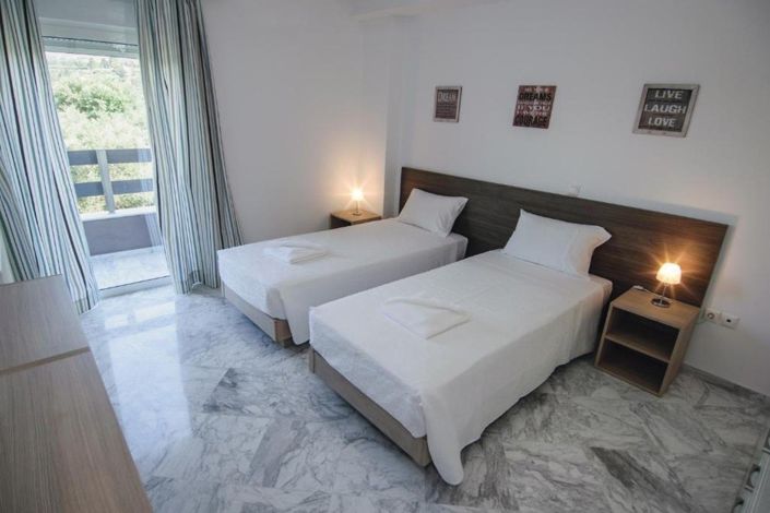 Image No.43-5 Bed House for sale