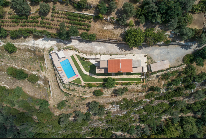 Image No.16-6 Bed House for sale
