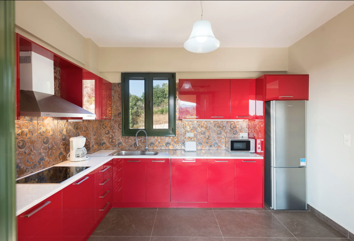 Image No.24-6 Bed House for sale