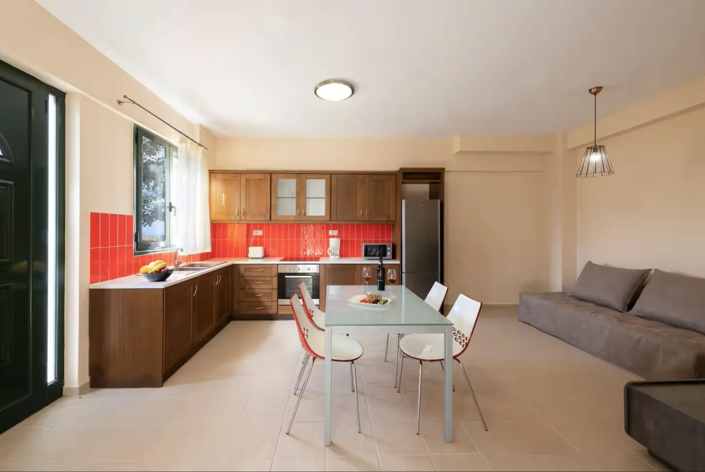 Image No.26-6 Bed House for sale