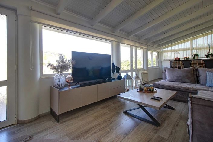 Image No.20-4 Bed House for sale