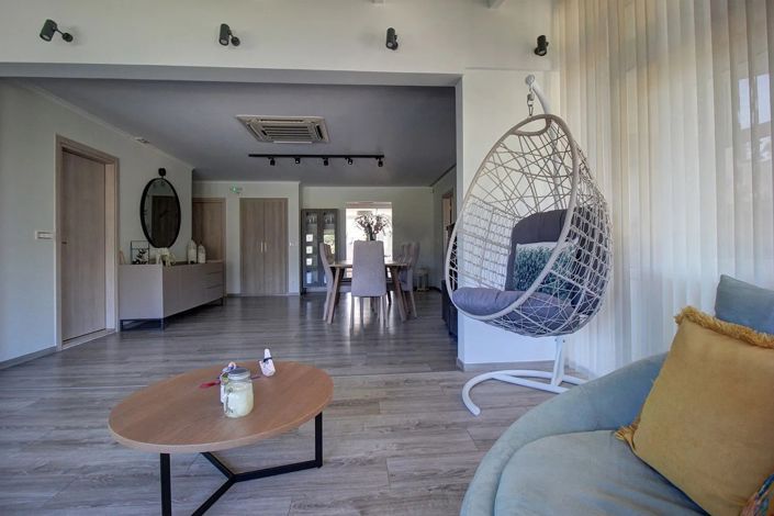 Image No.22-4 Bed House for sale