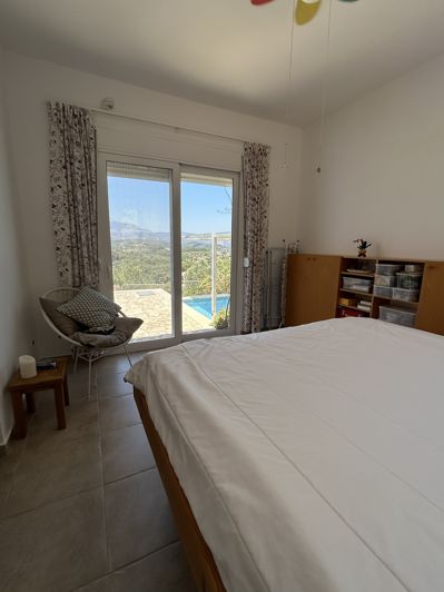 Image No.24-3 Bed House for sale
