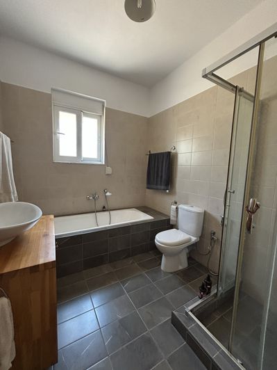 Image No.26-3 Bed House for sale