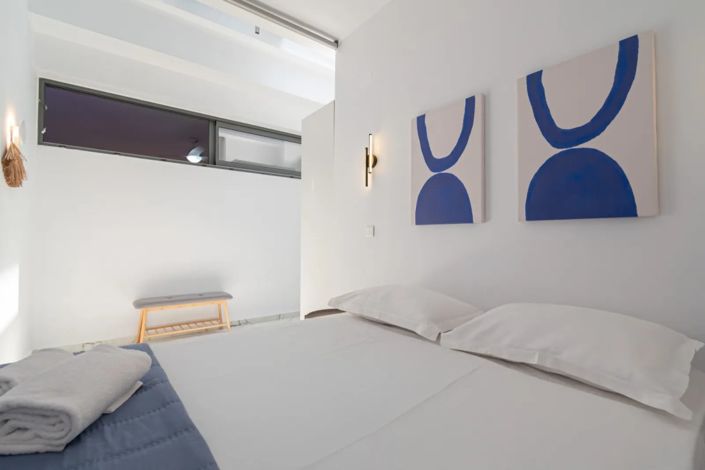 Image No.18-4 Bed House for sale