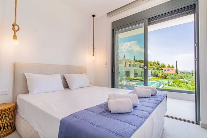 Image No.19-4 Bed House for sale