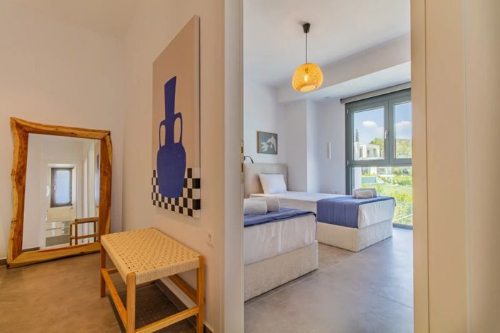 Image No.20-4 Bed House for sale