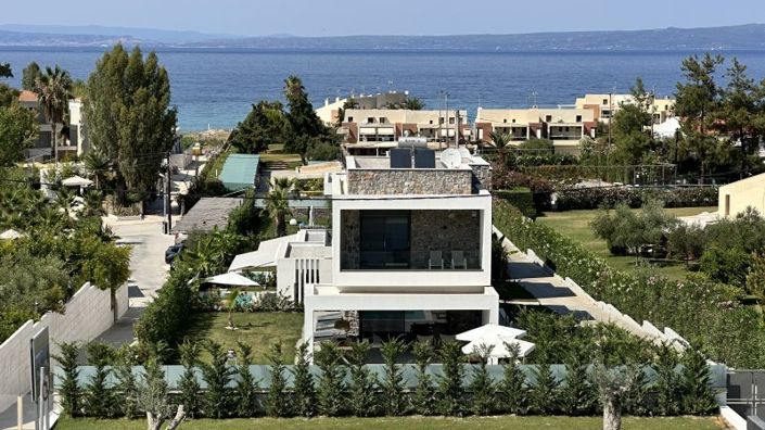 Image No.6-4 Bed House for sale