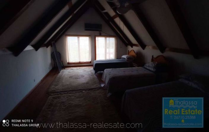 Image No.12-3 Bed Property for sale