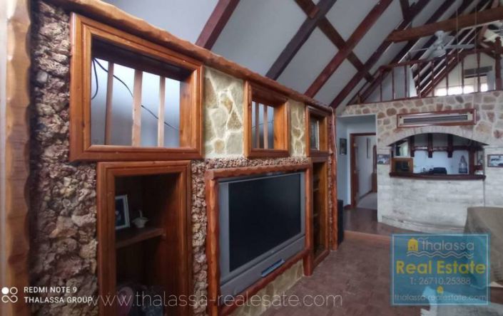 Image No.19-3 Bed Property for sale