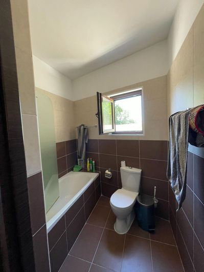 Image No.7-4 Bed Property for sale