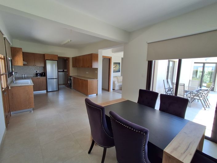 Image No.11-3 Bed Property for sale