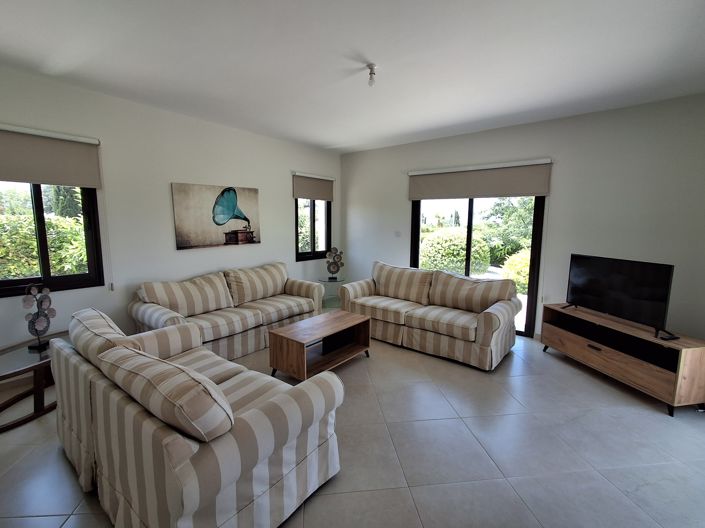 Image No.4-3 Bed Property for sale