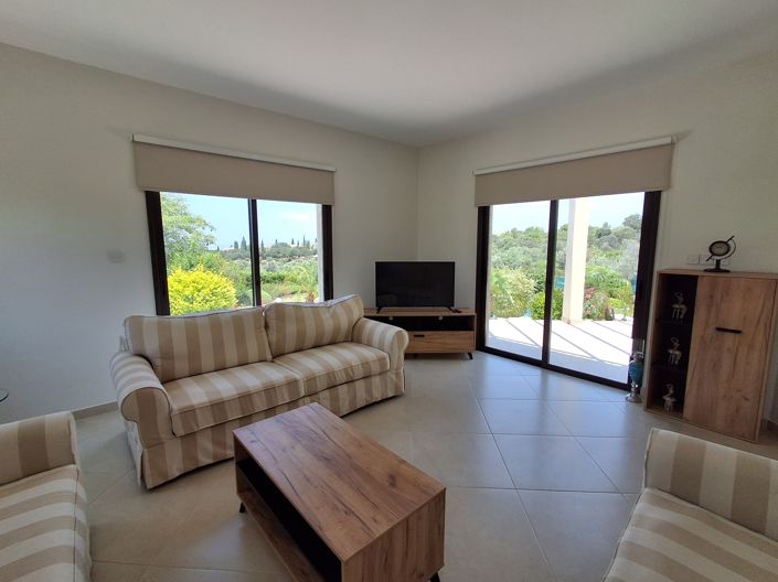 Image No.5-3 Bed Property for sale