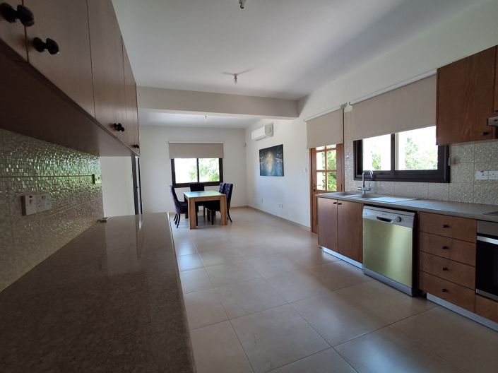 Image No.9-3 Bed Property for sale