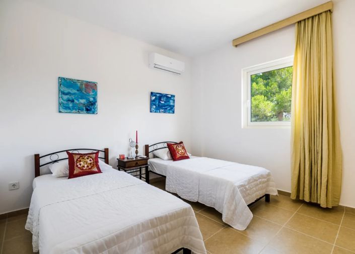 Image No.20-4 Bed House for sale