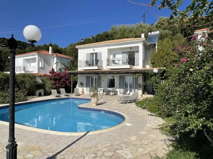 Image No.6-3 Bed Property for sale