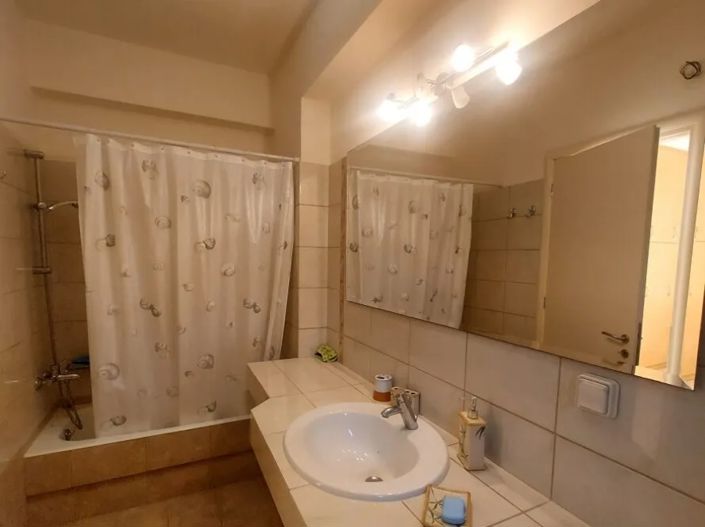 Image No.9-3 Bed Property for sale