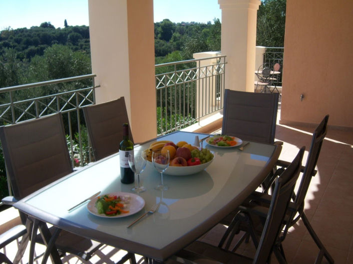 Image No.8-4 Bed Property for sale