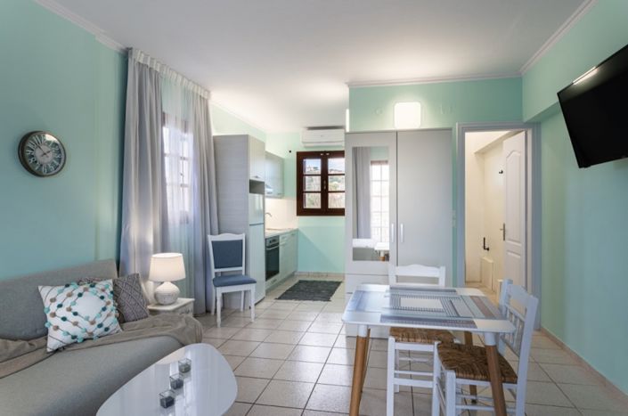 Image No.2-6 Bed Property for sale