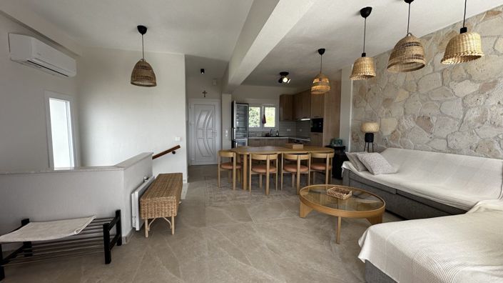 Image No.14-4 Bed House for sale