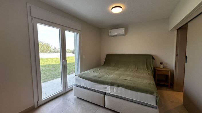 Image No.22-4 Bed House for sale