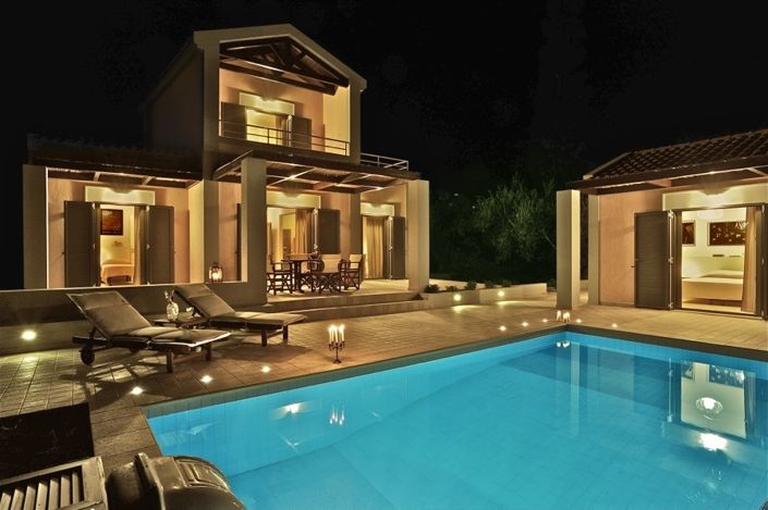 Image No.11-5 Bed Property for sale