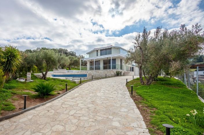 Image No.4-4 Bed House for sale