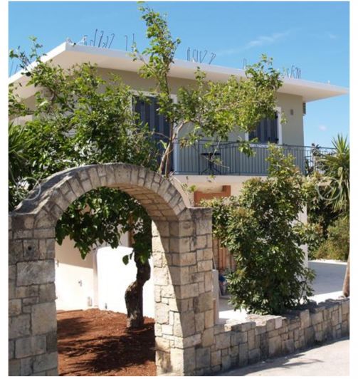 Image No.3-8 Bed House for sale