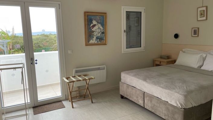 Image No.17-5 Bed Property for sale
