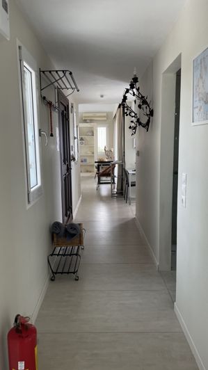 Image No.18-5 Bed Property for sale