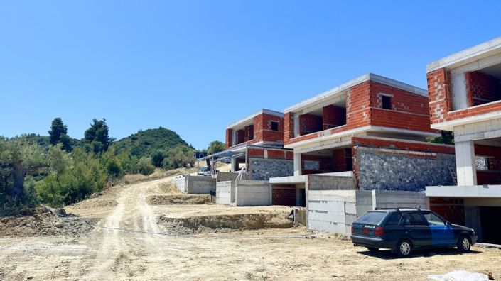 Image No.4-5 Bed House for sale