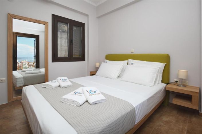 Image No.9-4 Bed House for sale