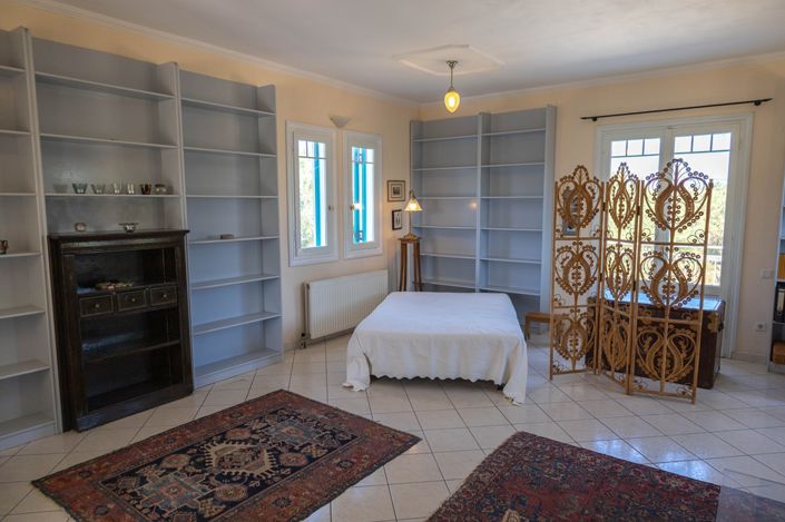 Image No.9-4 Bed House for sale