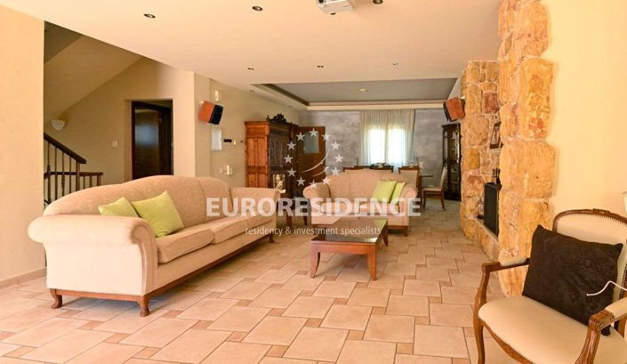 Image No.5-Propriété de 3 chambres à vendre à Paralimni