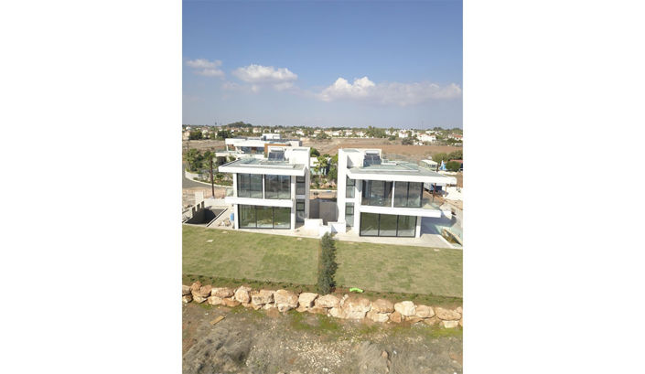 Image No.9-4 Bed Property for sale